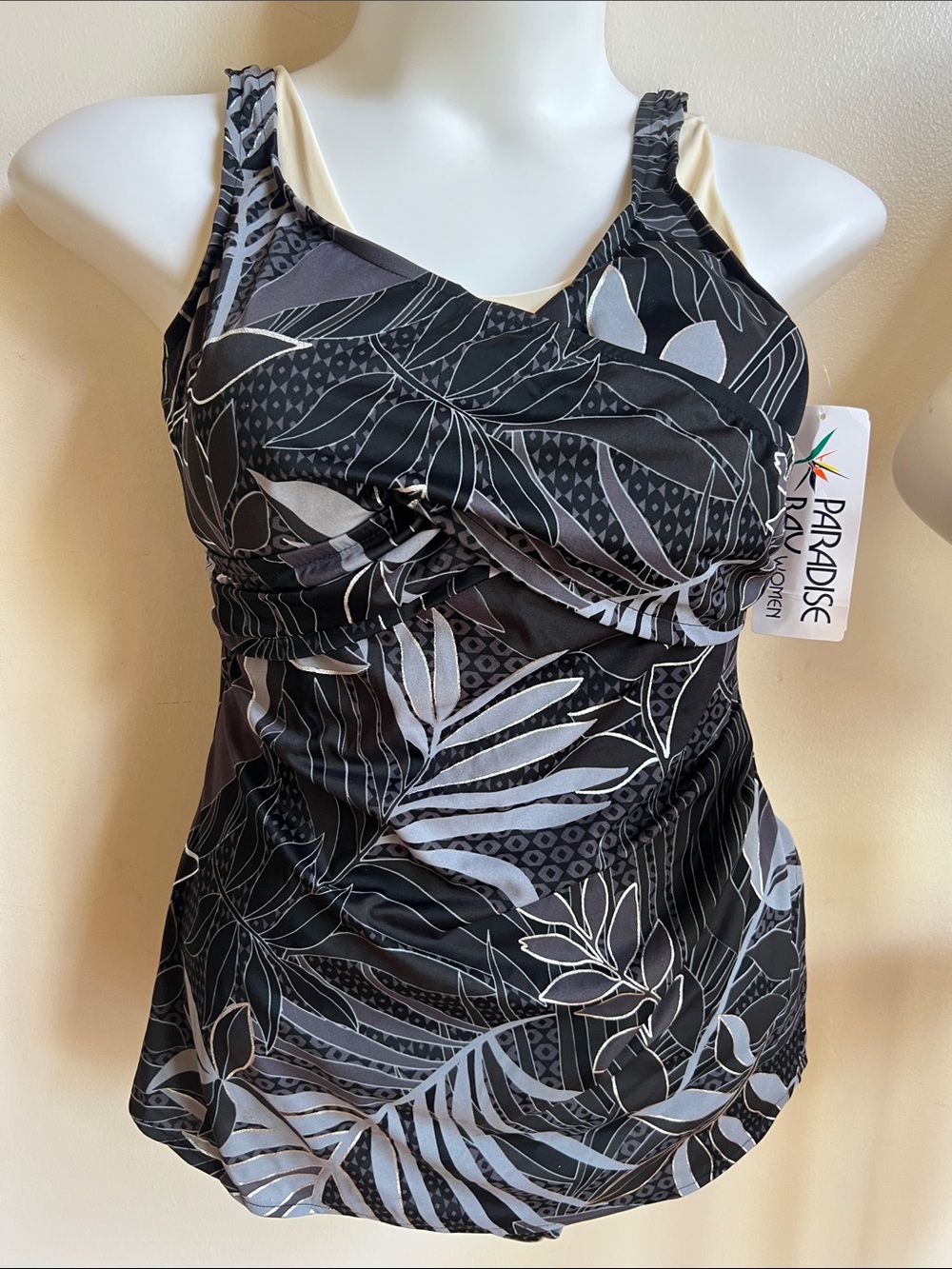 Paradise Bay Women Black & Gray slimming Patterned One-Piece Swimsuit NWT